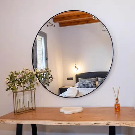 Seba House Tinos Lichnaftia