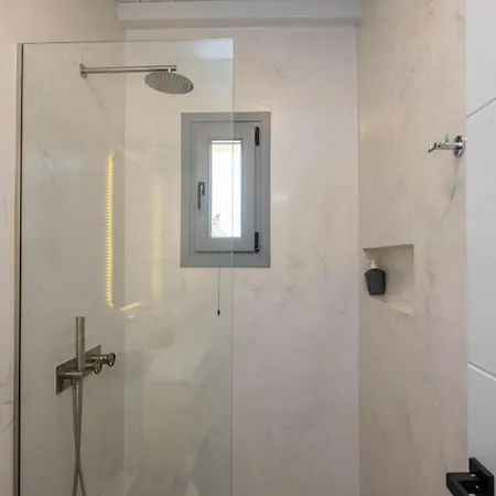 Seba House Tinos * Lichnaftia