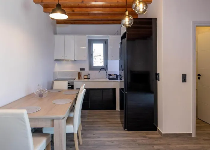 Seba House Tinos Lichnaftia